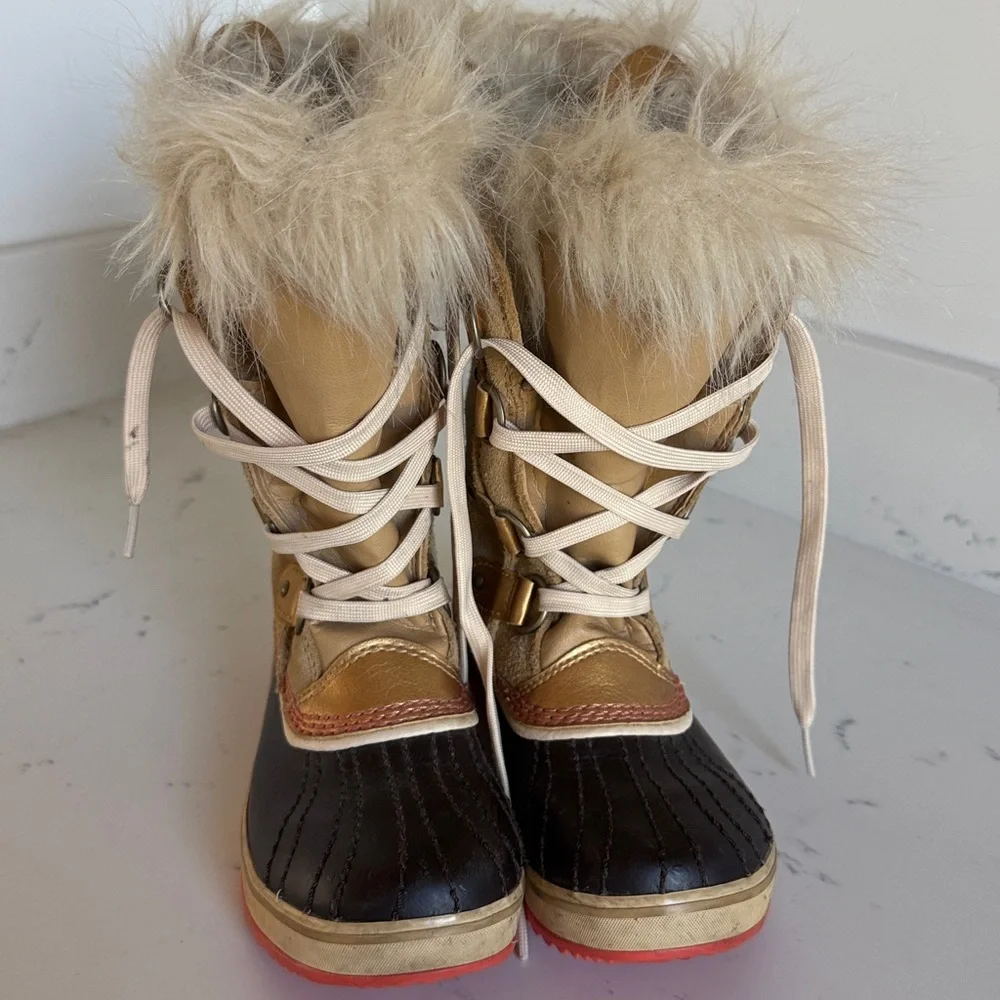 Sorel Joan of Arc Girls Snow Boots Kids Size 1 Gold and Pink Color